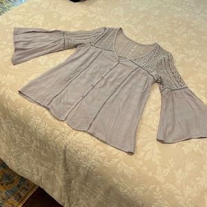 Pretty crochet, flutter sleeve top